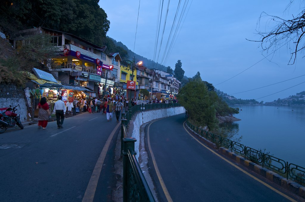 Nainital Mall Road Guide: Shopping, Dining, and Things to Do